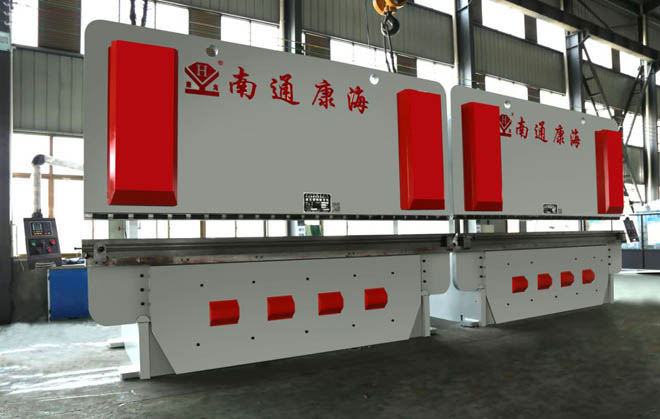 雙機聯(lián)動液壓(yā)折彎機(ji)