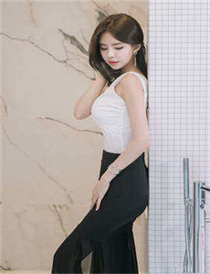 小妖精抬起臀嗯啊H快穿/歪歪漫画登录页面环球欢迎您